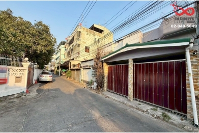 92862, ขายทาวน์เฮาส์ 2ชั้น ซอยบางบอน 1/11 รีโนเวทใหม่ 27 ตร.วา