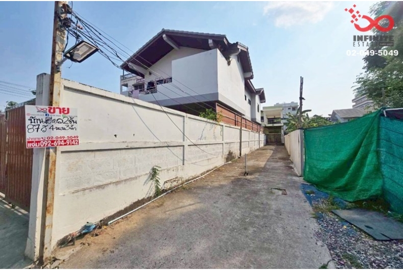 ขายบ้านเดี่ยว 2ชั้น 87ตร.ว. ซ.ศรีนครินทร์ 5 บางกะปิ ใกล้ MRT ศรีกรีฑา ขายถูก