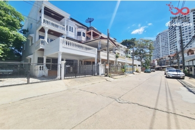 92828, ให้เช่าทาวน์เฮาส์ 3 ชั้น เนื้อที่ 58 ตารางวา ซอยรามคำแหง 36/1 บางกะปิ 