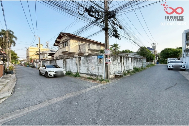 ขายที่ดิน 136 ตร.ว. ลาดพร้าววังหิน 7 - โชคชัย 4 ใกล้รถไฟฟ้า 