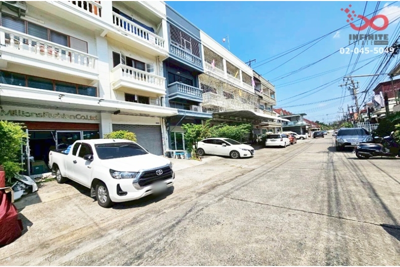 ให้เช่าอาคารพาณิชย์ 3.5ชั้น 20 ตร.ว.ซอยรามอินทรา 34 ใกล้รถไฟฟ้าสายสีชมพู ทางด่วนเอกมัย-รามอินทรา