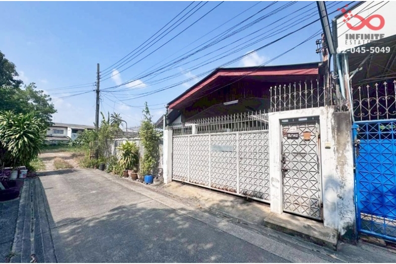 ขายบ้านเดี่ยว 2 ชั้น 105 ตร.ว. รัชดาภิเษก 36 ซอยเสือใหญ่อุทิศ  ใกล้ BTS สายสีเขียว