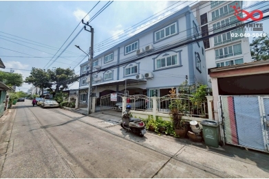 93158, ขายบ้าน 3 ชั้น 77 ตร.ว. ถนนสุทธิสาร  - ลาดพร้าว 48  ซอยศุภฤกษ์  ใกล้ MRT สุทธิสาร