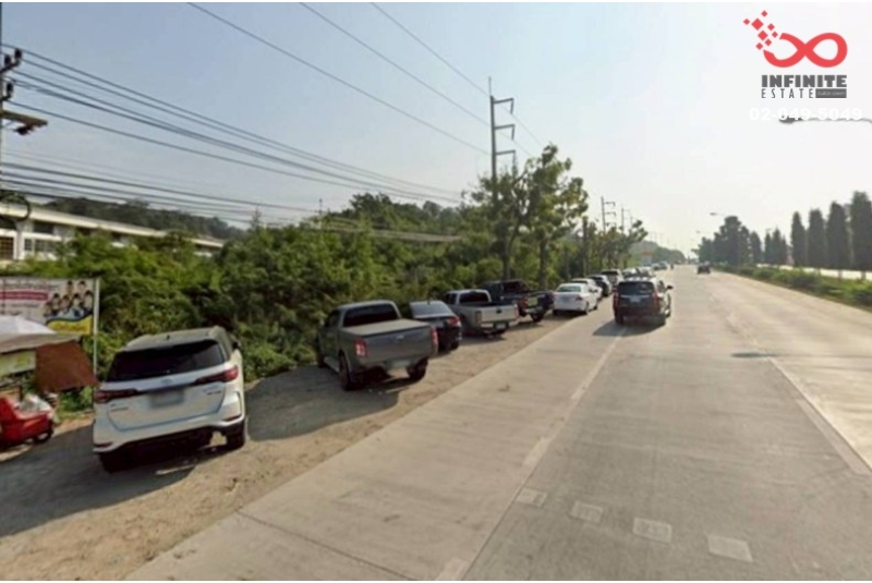 ขายที่ดินเปล่า 11 ไร่ 320 ตารางวา ติดถนนพหลโยธิน ทำเลใจกลางเมือง  อ.เมือง จ.พะเยา 