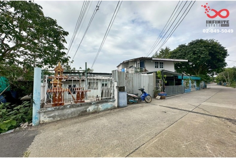 ขายที่ดินพร้อมสิ่งปลูกสร้าง 25 ตร.ว. ติดถนนเลียบคลองประปา ซอยบางเลียบ 2 ถนนปทุมธานี - บางปะหัน ใกล้วัดเสด็จ บ้านกลาง เมืองปทุมธานี