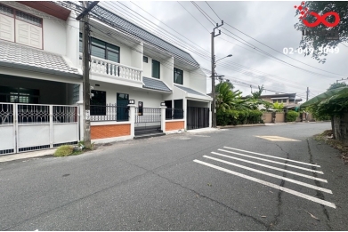93695, ขายทาวน์เฮาส์ 2 ชั้น 24 ตร.ว. หลังริม ซอยนวมินทร์ 129 ถนนนวมินทร์ บ้านสวย พร้อมเข้าอยู่