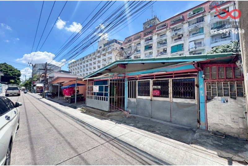 ขายห้องเช่า 5 ห้อง ที่ดิน 46 ตร.ว. ถนนลาดพร้าว ซอยลาดพร้าว 80 ใกล้รถไฟฟ้าสายสีเหลือง