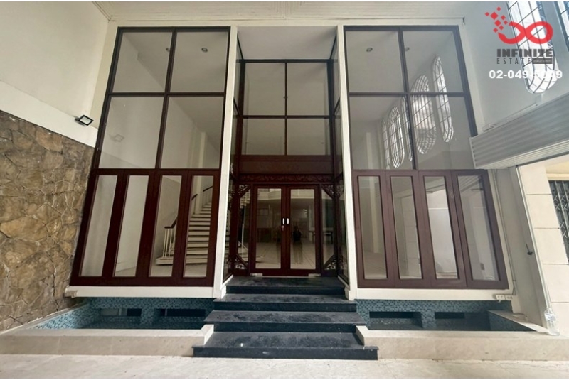 ให้เช่าตึกแถว 5.5 ชั้น 70 ตร.ว. ถนนพระราม 4 - จารุเมือง บรรทัดทอง ปทุมวัน รีโนเวทใหม่ ใกล้ MRT หัวลำโพง