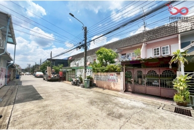 92812, ขายทาวน์เฮาส์ 2 ชั้น 26 ตร.ว. สุขุมวิท 77  ซอยอ่อนนุช 50 สวนหลวง ใกล้ BTS อ่อนนุช