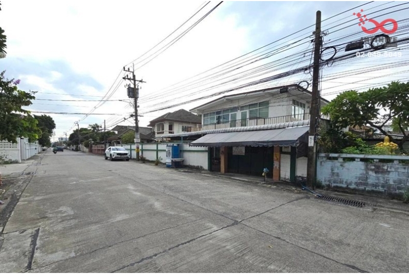 ขายบ้านเดี่ยว 72 ตร.ว. หมู่บ้าน ต.รวมโชค โชคชัย 4 ซอย 56 ลาดพร้าว ใกล้รถไฟฟ้าสายสีเหลือง สถานีโชคชัย 4