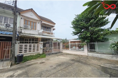 94362, ขายทาวน์เฮาส์ 2 ชั้น พระยาสุเรนทร์ 40 หมู่บ้านบุศรินทร์  รามอินทรา 109 หลังริม 27.4 ตร.ว.