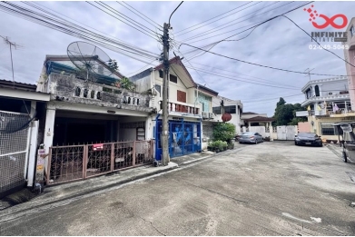 94341, ขายทาวน์เฮาส์ 2 ชั้น 17 ตร.ว. การเคหะบางบัว พหลโยธิน 49/1 หลักสี่ ใกล้ BTS บางบัว