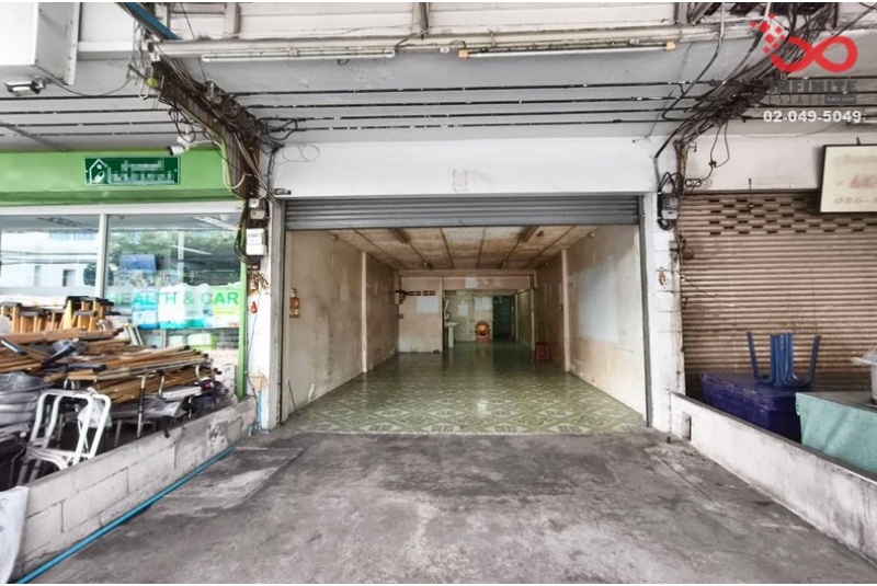ขายอาคารพาณิชย์ 4.5 ชั้น 15 ตร.ว. ติดถนนสุขุมวิท 113 ซอยด่านสำโรง ศรีนครินทร์ สมุทรปราการ 