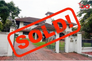 82118, บ้านเดี่ยว 2ชั้น หมู่บ้าน เลคไซด์ วิลล่า 2 ถนนบางนา-ตราด  กม.7 