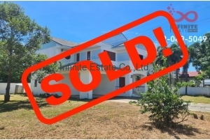 84841, ขายบ้านเดี่ยว 2 ชั้น หมู่บ้าน เดอะ รอยัล สามมุกธานี บ้านหลังริม เนื้อที่ 234 ตารางวา ถนนบางแสน - อ่างศิลา