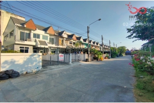 84882, ทาวน์เฮ้าส์ 2 ชั้น หลังริม ถนนสุขาภิบาล5 ซ.64 ใกล้ทางด่วนรามอินทรา-อาจณรงค์