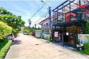 87713, ทาวน์เอ้าส์ 2ชั้น ปรับปรุงใหม่ งามวงศ์วาน 21 ใกล้จุดขึ้น-ลงทางด่วนศรีรัช