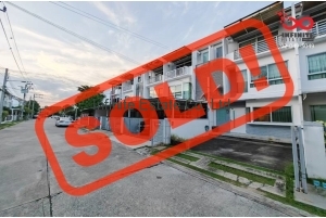 88212, ขายทาวน์โฮม 3 ชั้น บ้านใหม่ พระราม 9-ศรีนครินทร์ ถนนกรุงเทพกรีฑา