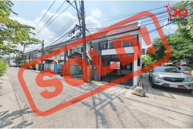 89047, ขายทาวน์เฮ้าส์ 2 ชั้น 18.8 ตารางวา ถนนลาดพร้าว ซอยลาดพร้าว 41 หลังริม