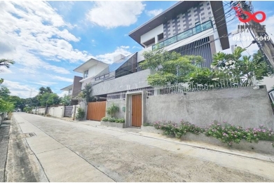 89864, ขายบ้านเดี่ยว 3 ชั้น 70.4 ตารางวา ซอยรัชดานิเวศน์ 1