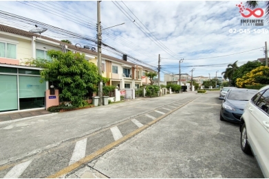 90338, ขายทาวน์โฮม 2 ชั้น 24 ตารางวา หมู่บ้านวิสต้า อเวนิว วรัชพล ถนนวรัชพล 