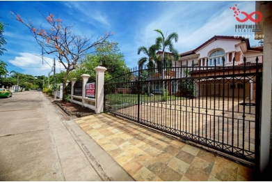 91142, ขายบ้านเดี่ยว 2 ชั้น 225 ตารางวา ลดาวัลย์ ศรีนครินทร์  ซอยศรีด่าน14 ถนนศรีนครินทร์