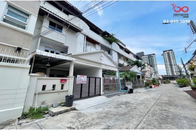 91373, ขายทาวน์โฮมสุขุมวิท 4 ชั้น 22.4 ตารางวา หมู่บ้านเรืองศิริ ถนนสุขุมวิท