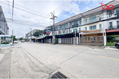 91090, ขายทาวน์โฮม 3 ชั้น ซอยนวมินทร์ 42 ถนนนวมินทร์ เหมาะทำโฮมออฟฟิศ ฟังก์ชันครบ ทำเลดี เดินทางสะดวก