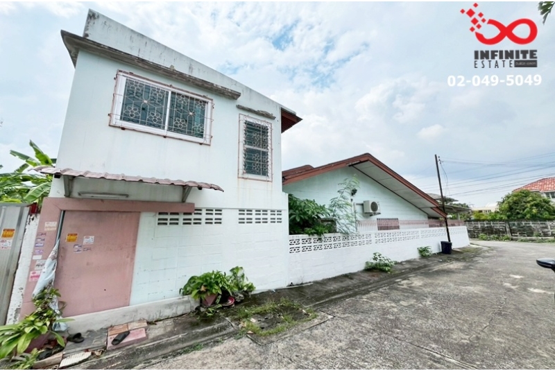 ขายทาวน์เฮ้าส์ 1.5ชั้น 33ตร.วา  หลังมุม นวมินทร์ 157  พร้อมอยู่