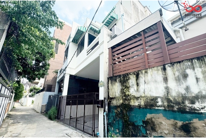 ขายทาวน์โฮม 3ชั้น 20ตรว.สุขุมวิท65 เอกมัย ใกล้ BTS