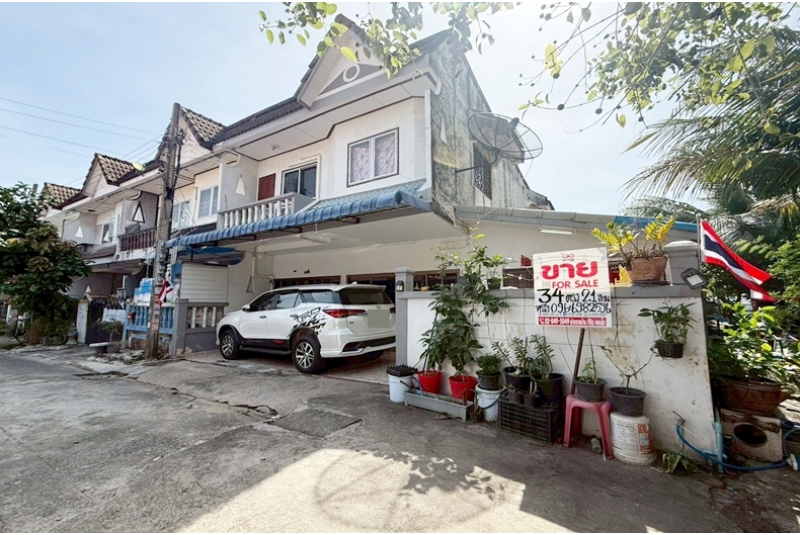 ขายทาวน์เฮ้าส์ 2 ชั้น ม.ประยูรทอง สุขาภิบาล5 ซอย11 ใกล้ทางพิเศษฉลองรัช