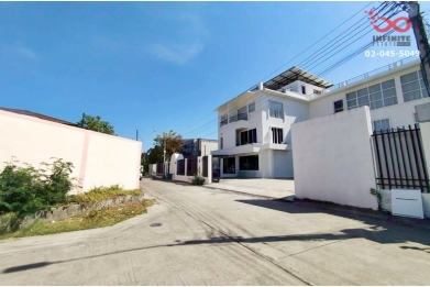 92672, ขายออฟฟิศ 3 ชั้น 1,000 ตรม. รามอินทรา 62  ใกล้รถไฟฟ้า  กาญจนาภิเษก 