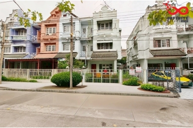 92269, ขายทาวน์โฮม 3 ชั้น 31ตรว.หมู่บ้านลัลลี่วิลล์ ลำลูกกาคลอง 1 ปทุมธานี 